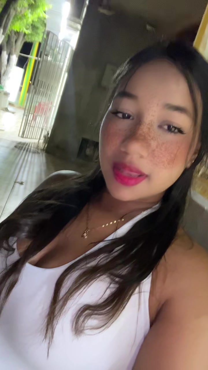 @🦋.
