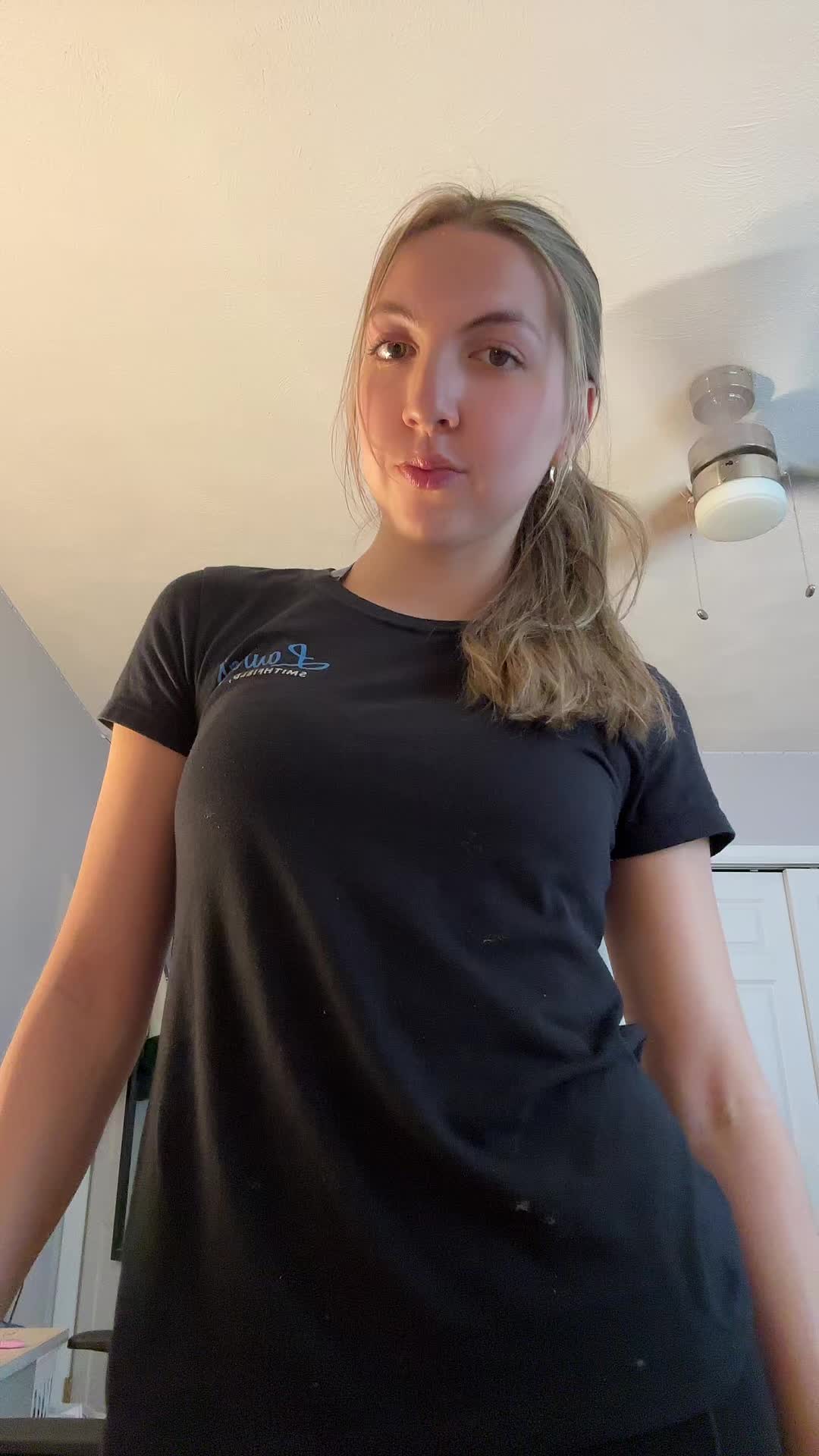 @leilei_