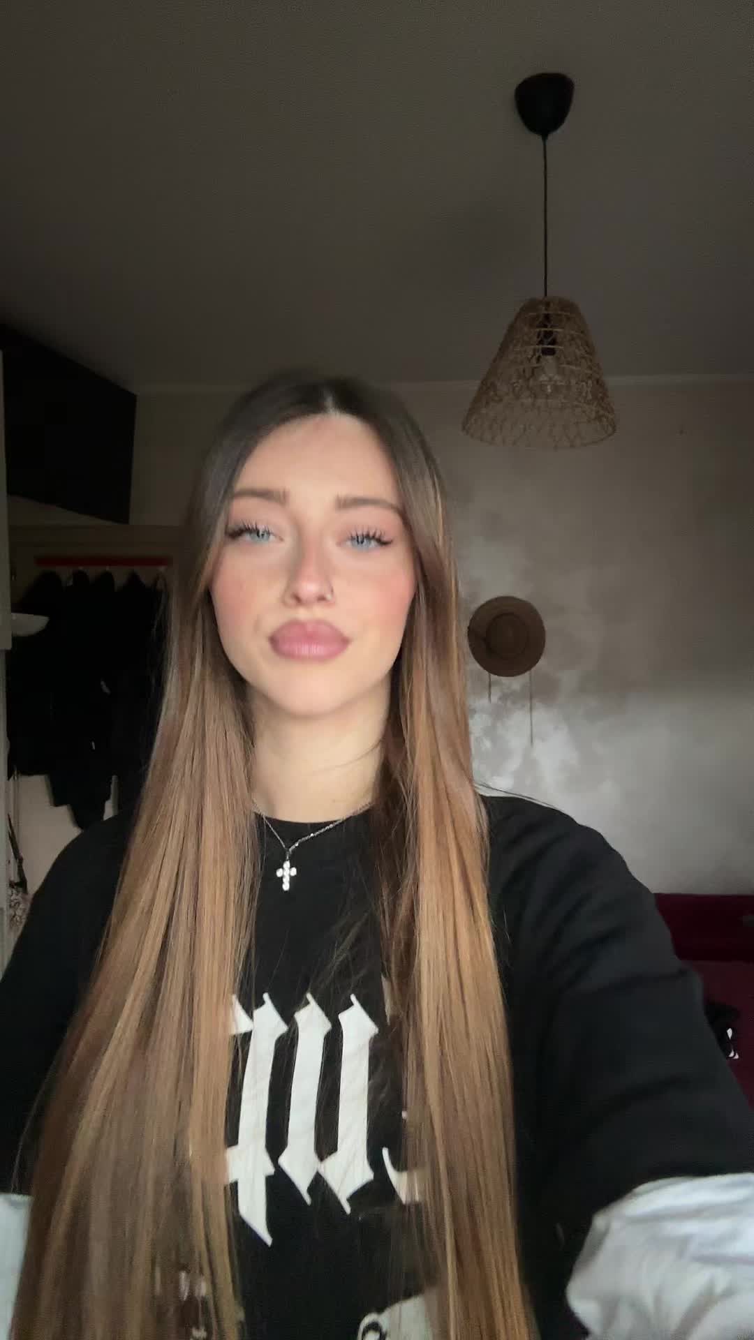 @lylluzza