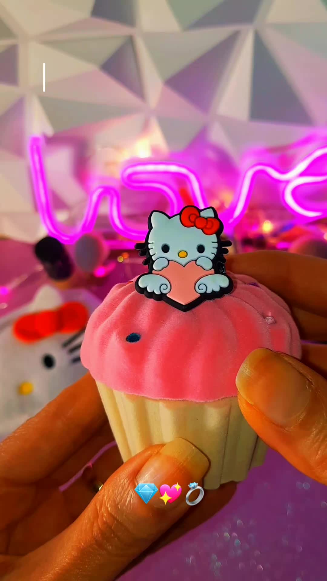 @Kitty Rebel
