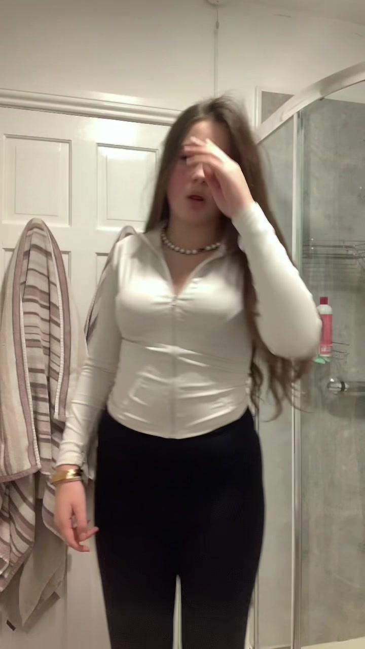 @Evie Gillies