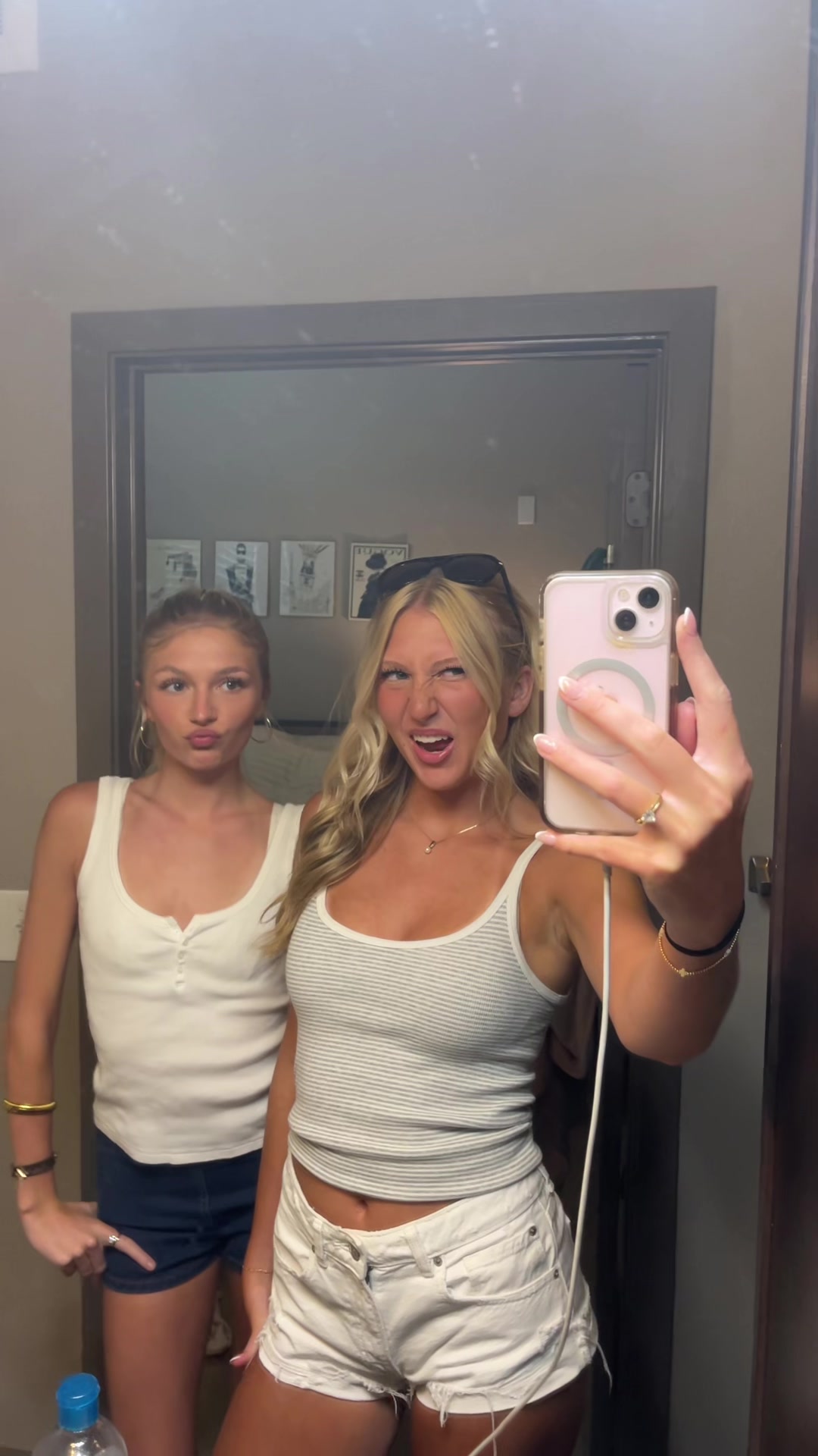 @gg
