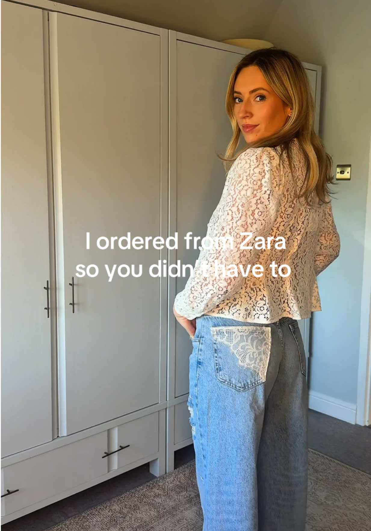 @charlywears