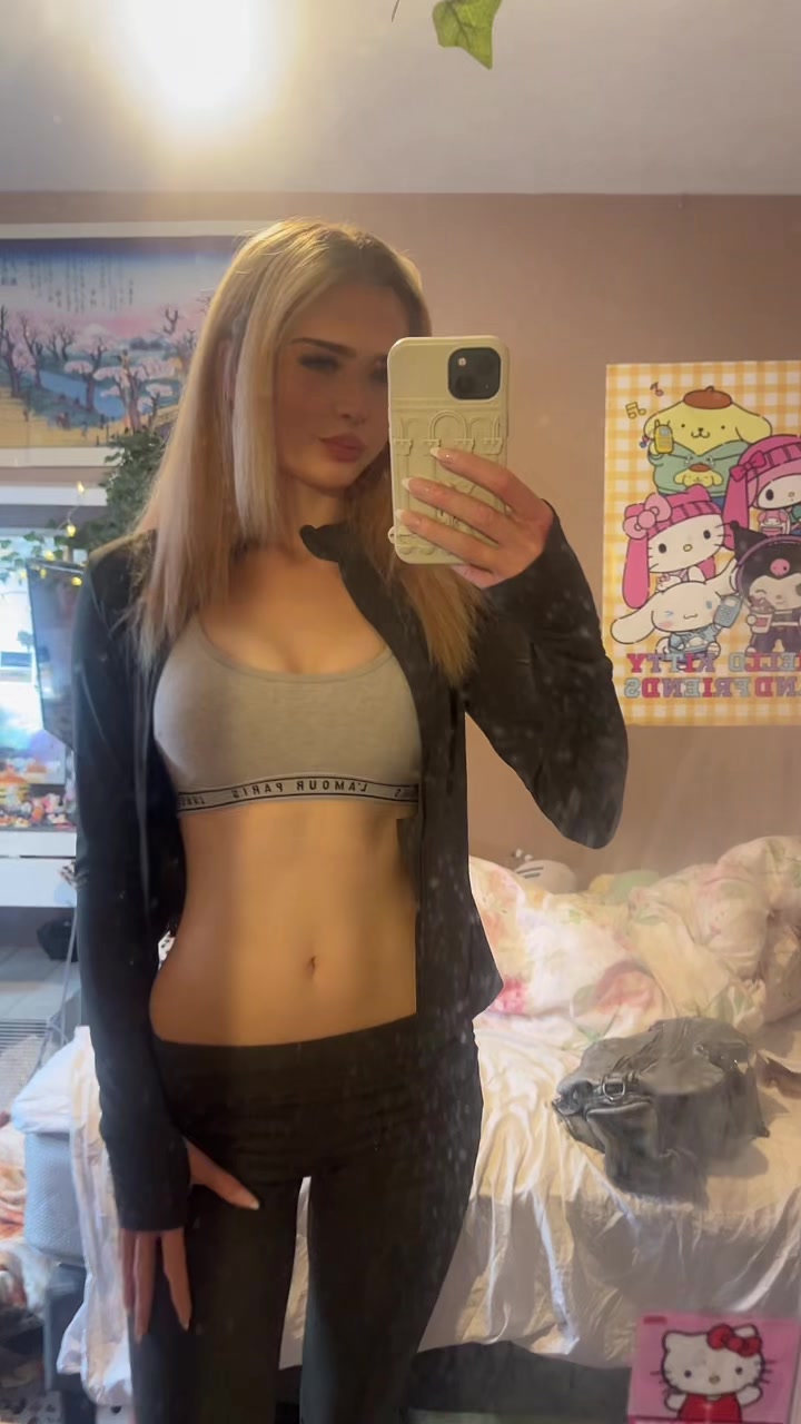 @️m 🐆🧁