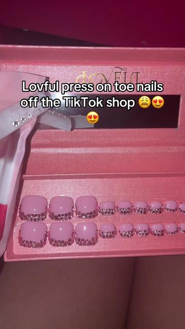 @itsAshuntii