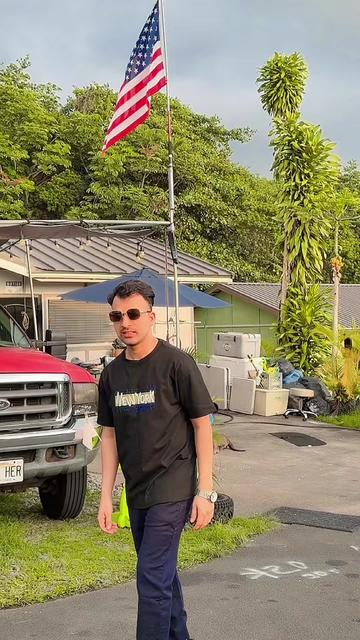 @Aditya🇺🇸