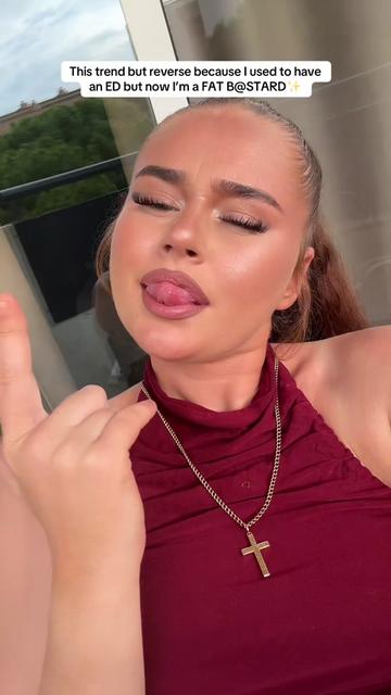 @elliejaynebuss