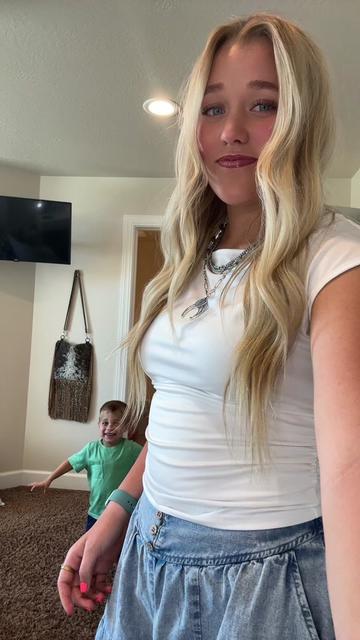 @Whitnee_vest