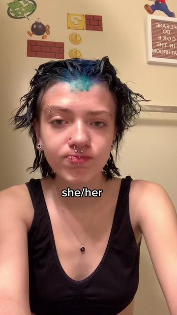 @🫂