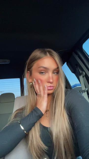 @Diana🦋