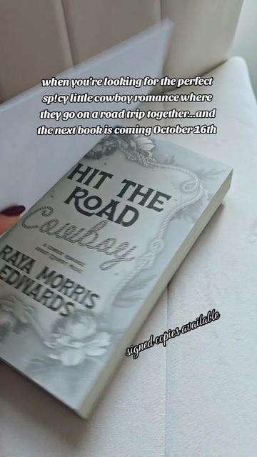 @rayamorrisedwards 📚