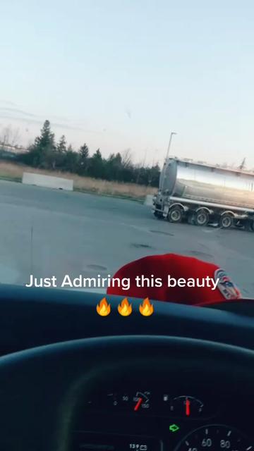 @Aawara Truck Ala 🕊