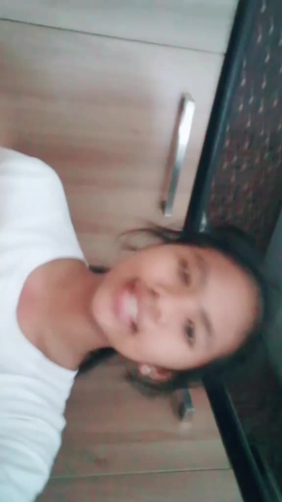 @AnnikaBalano Senia