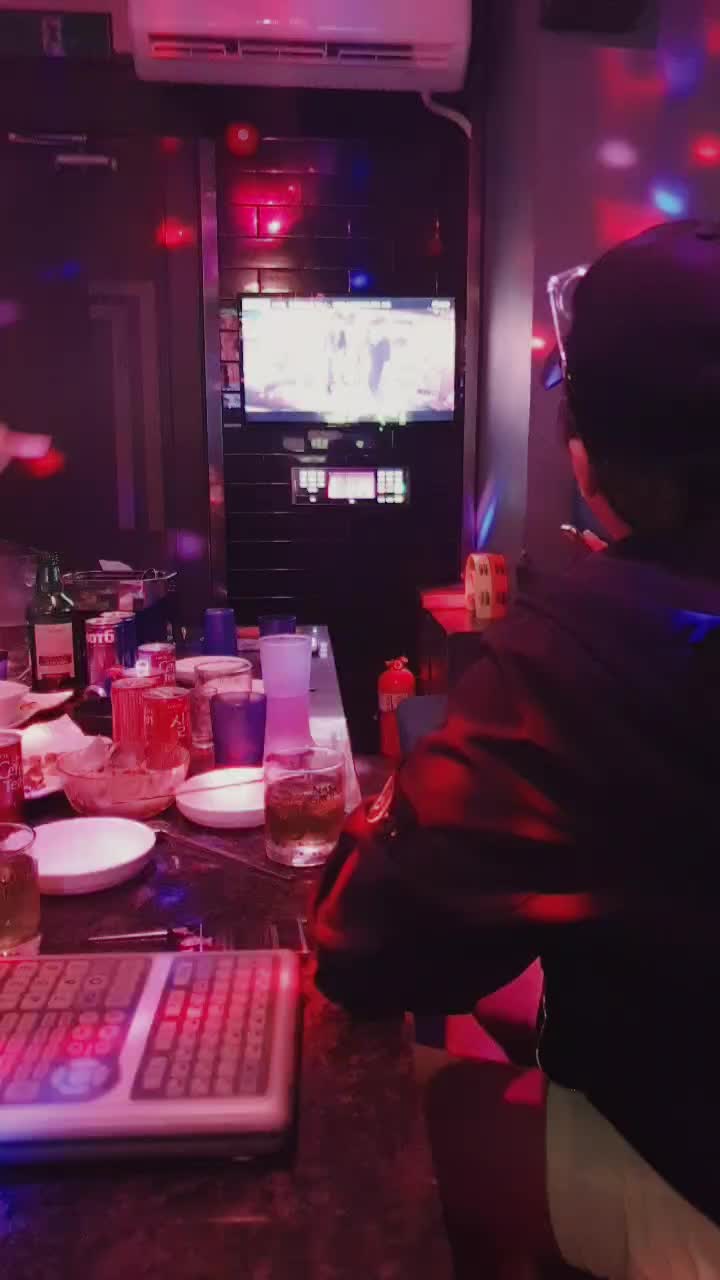 @vip🇰🇷👑