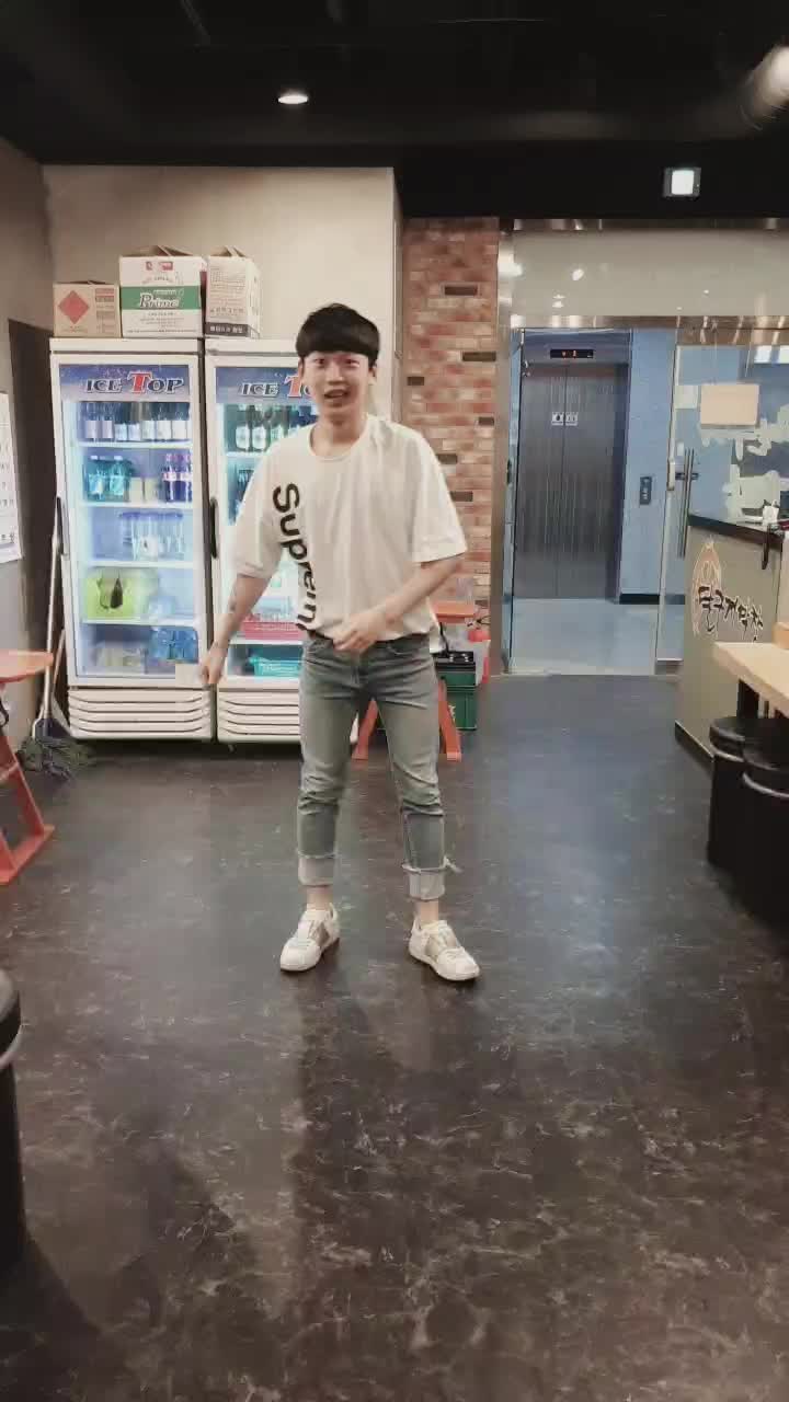 @vip🇰🇷👑