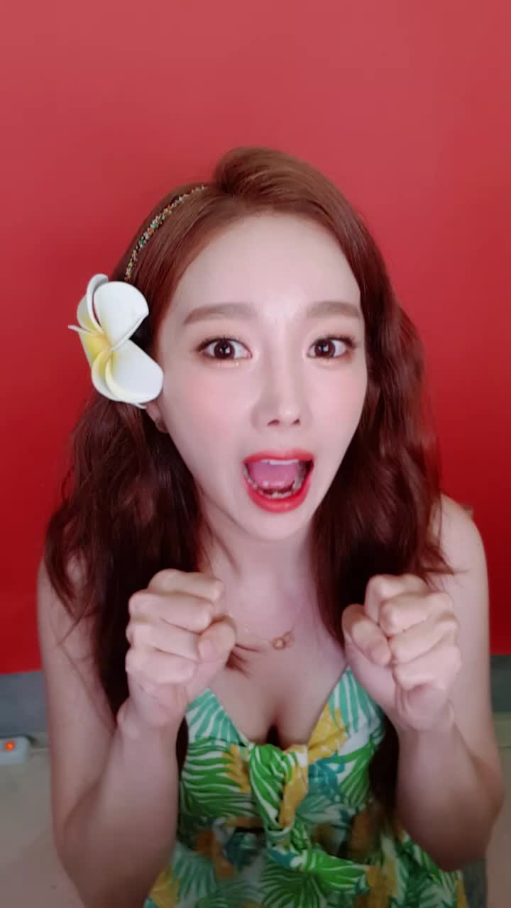 @한소영(韩素英)