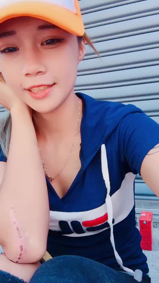 @煇