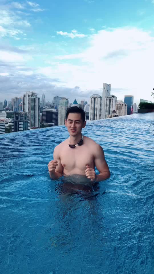 @ArLhong