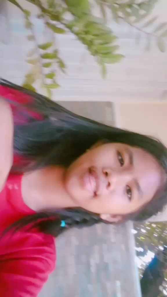 @AnnikaBalano Senia