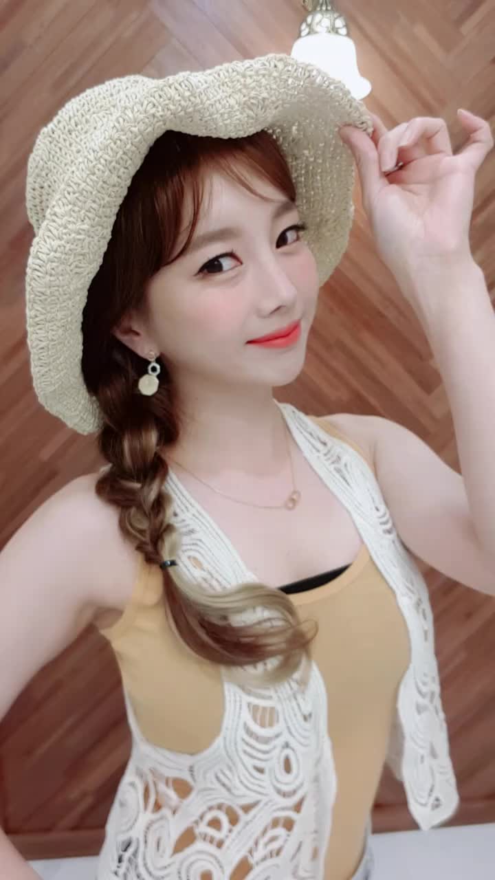 @한소영(韩素英)