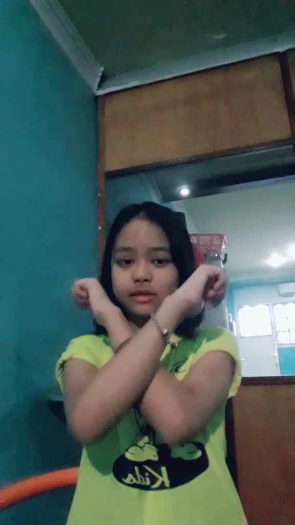 @Fhraaaaa_