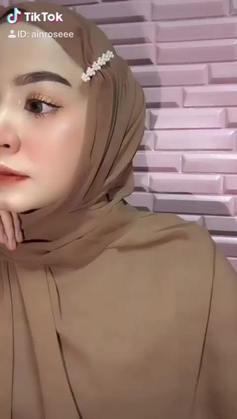 @Ainnrosee