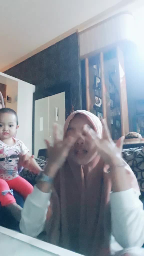 @Fhraaaaa_