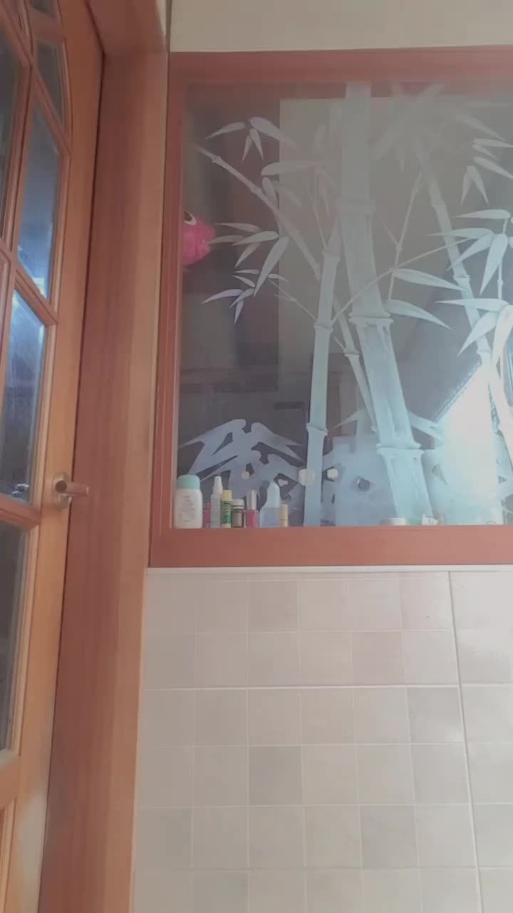 @최고은
