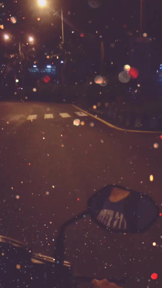 @niki_ambu