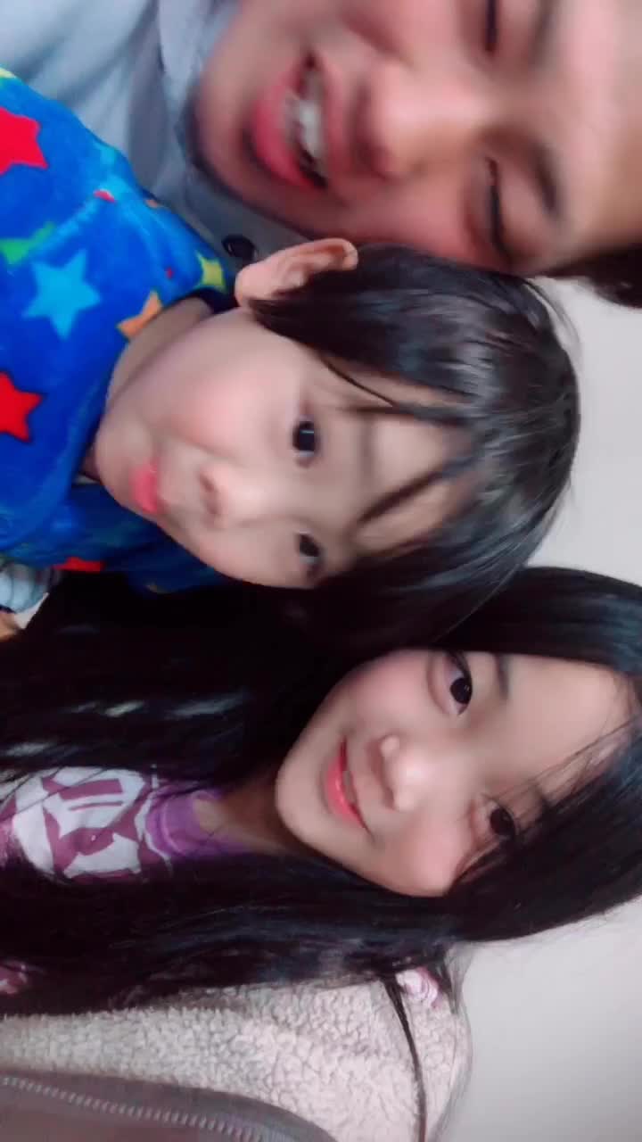 @(｡-_-｡)