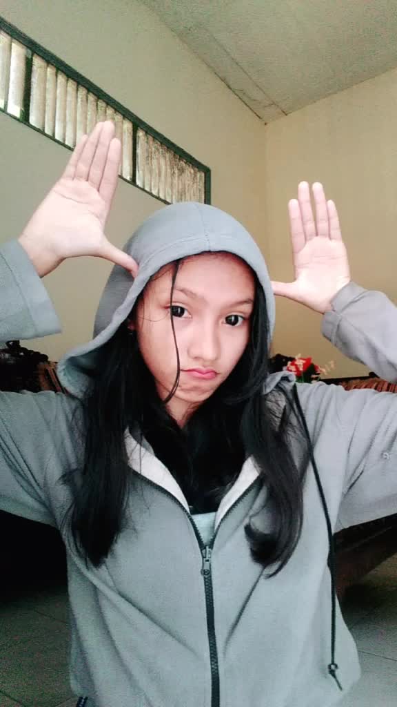 @Tia Trinova