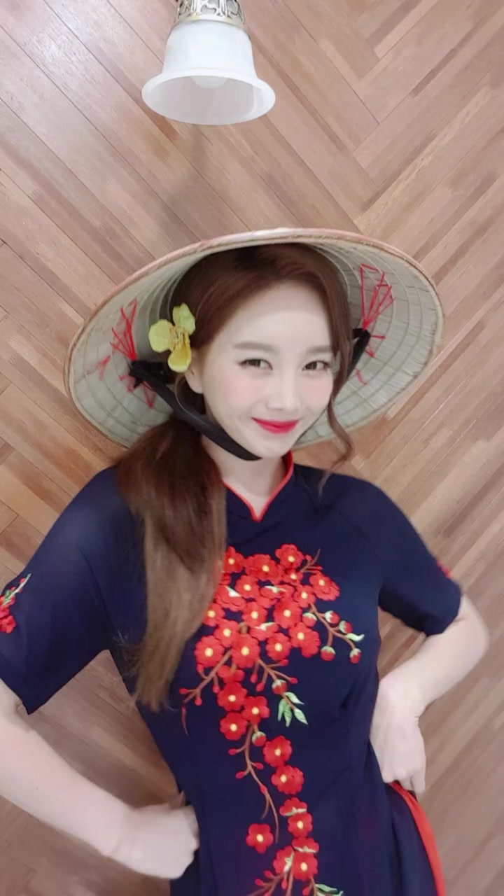 @한소영(韩素英)
