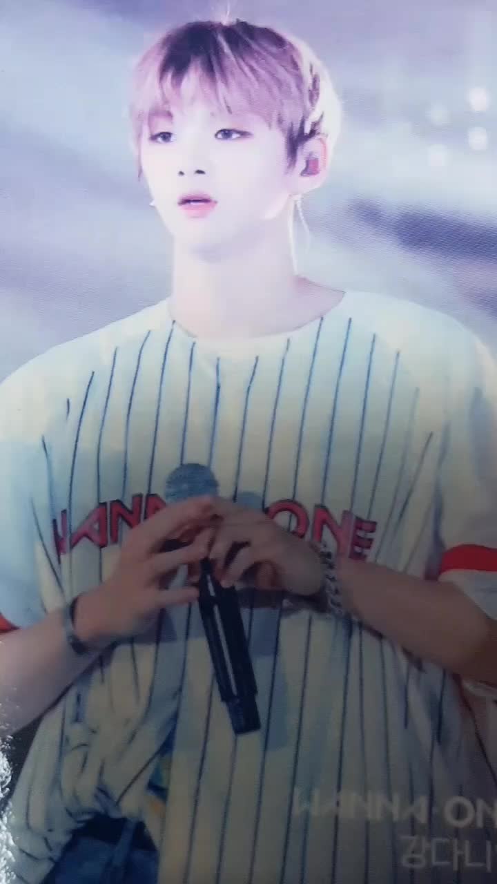 @최고은
