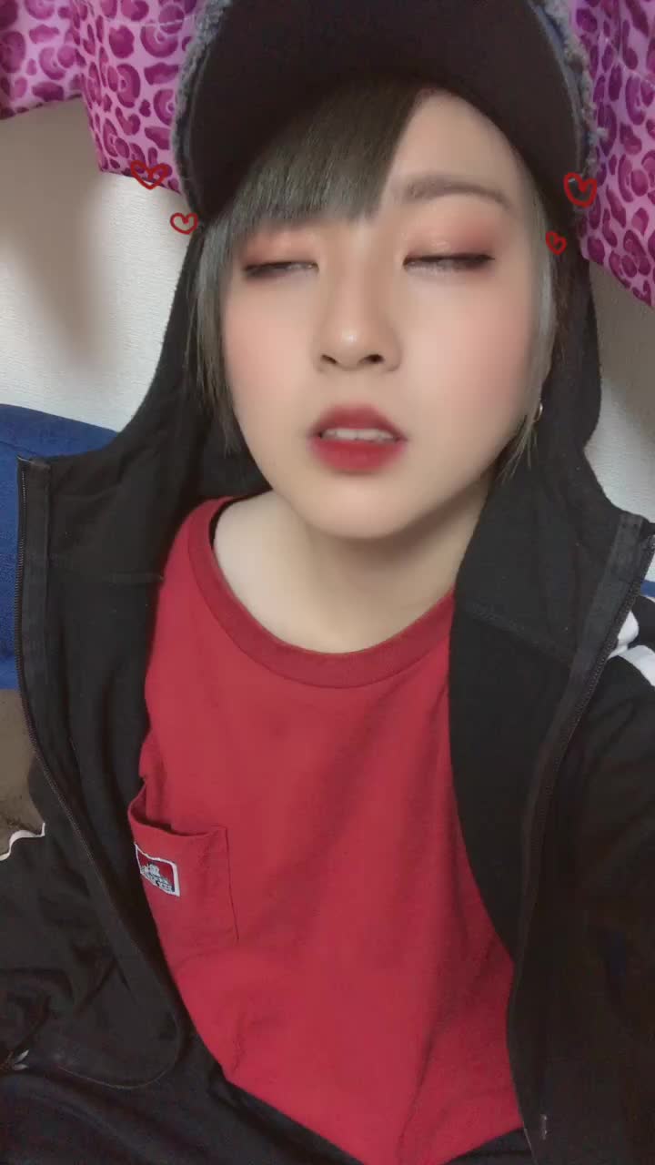 @まなちーん🐝