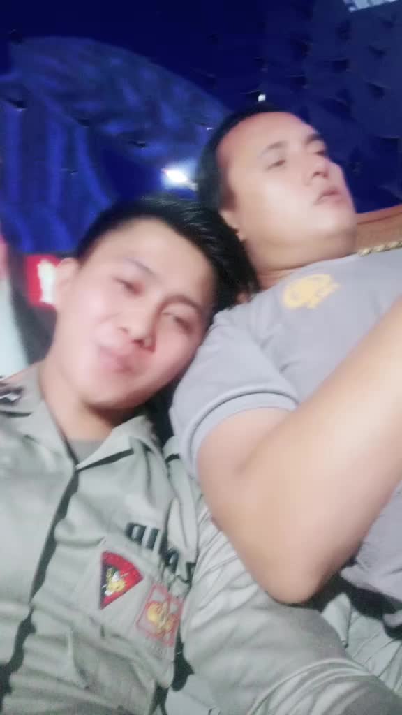 @Zahid Empat-Empat