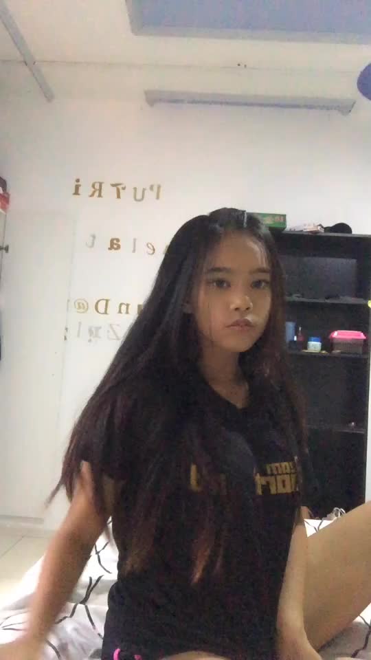@melatisundari_
