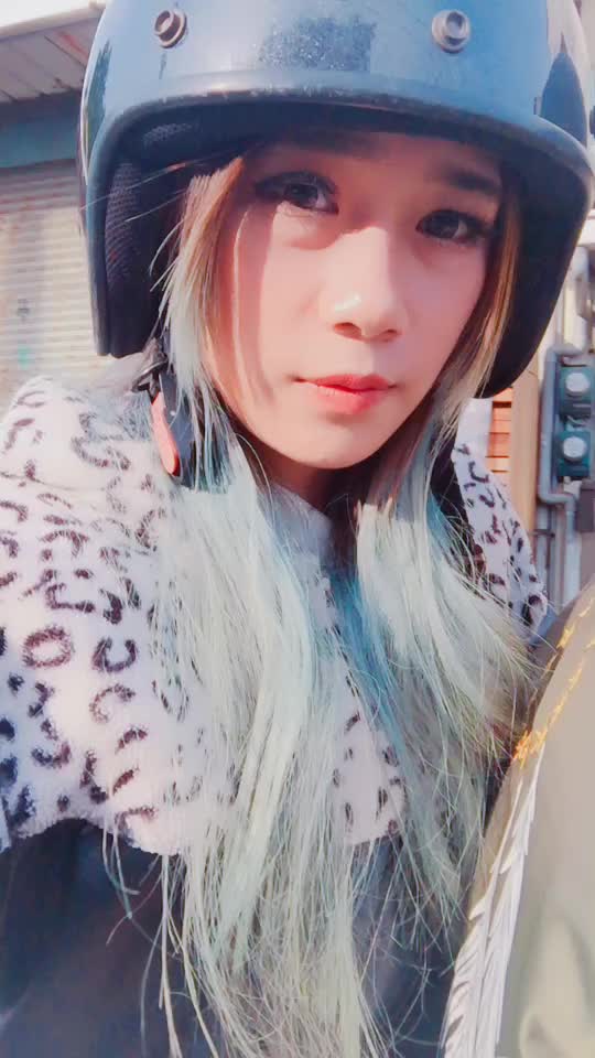 @煇