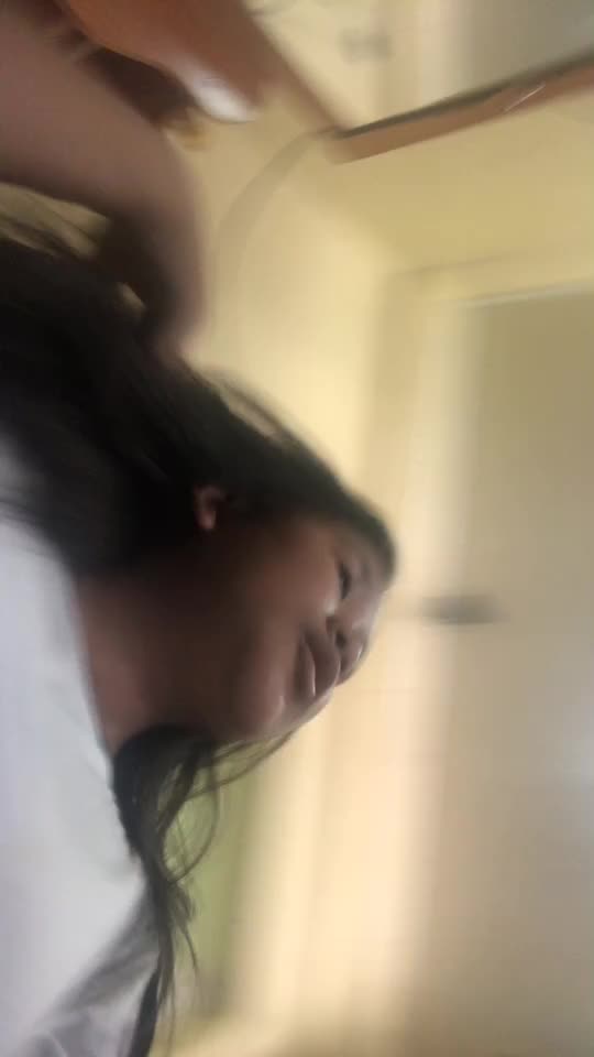 @e l l e