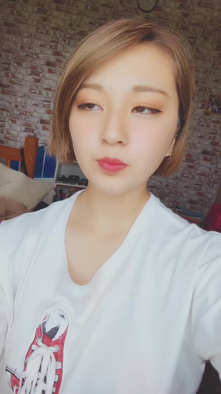 @まなちーん🐝