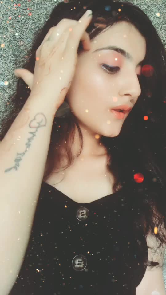 @savi._.malhotra