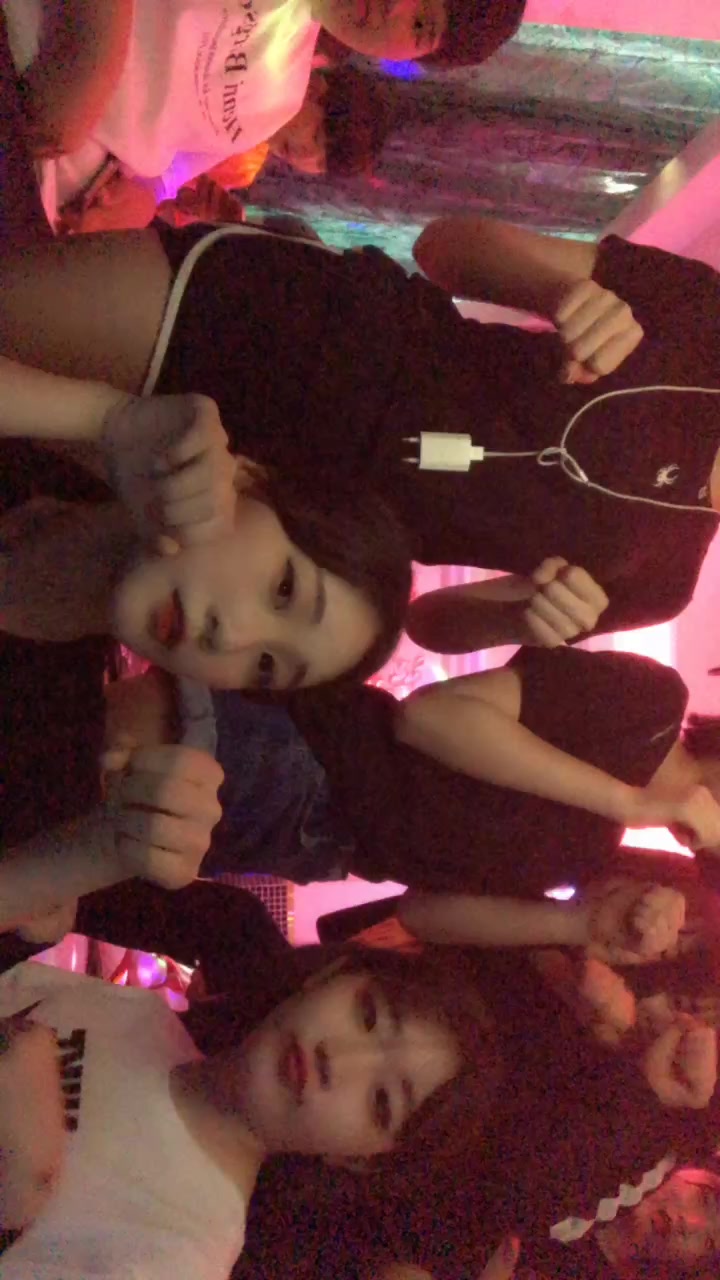 @민주다