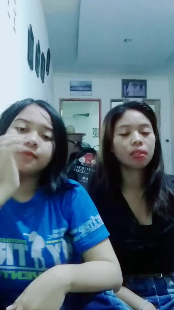 @Ria111102