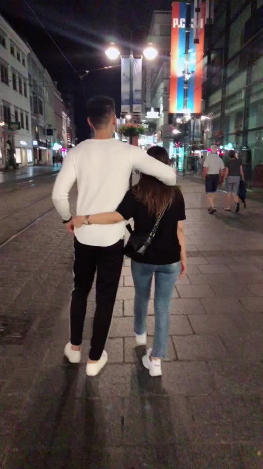 @ArLhong