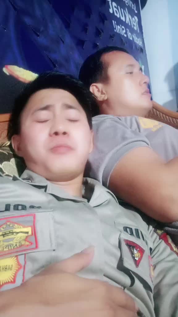 @Zahid Empat-Empat