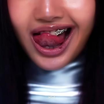 @QU33N