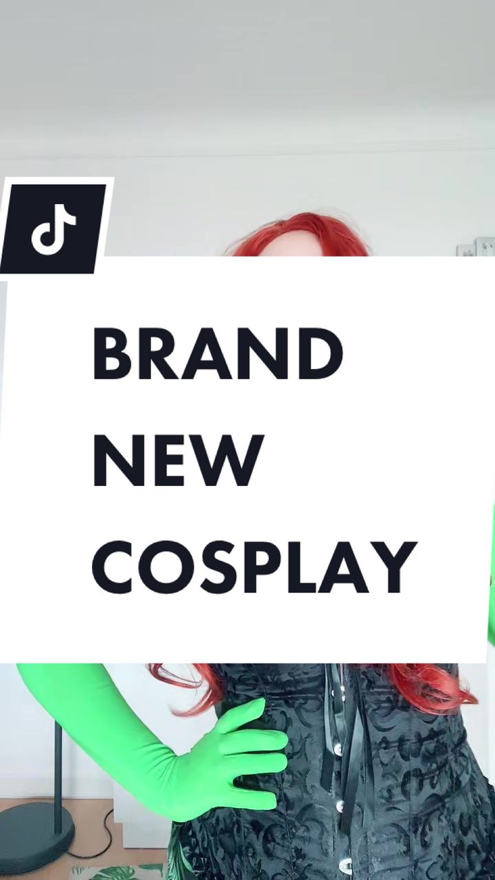 @The girl who cosplays
