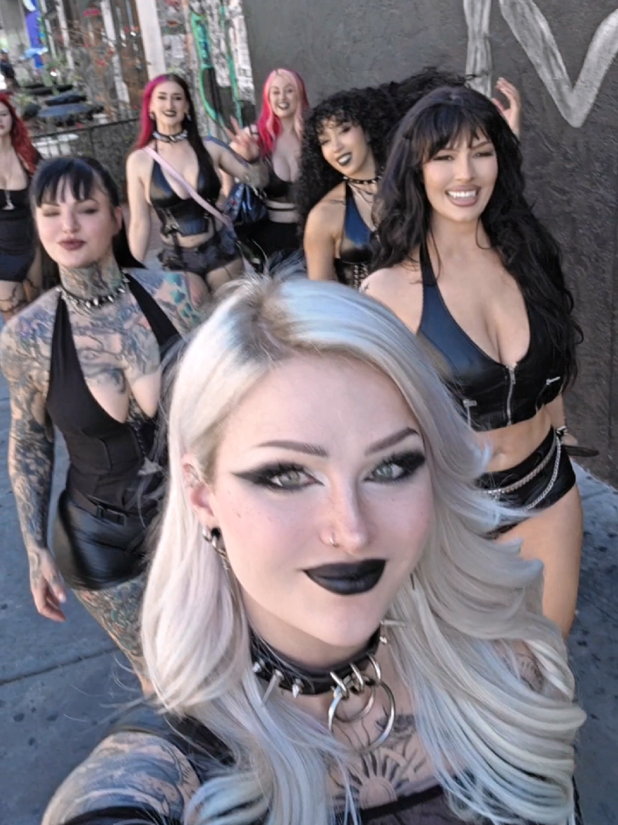 @spookykins