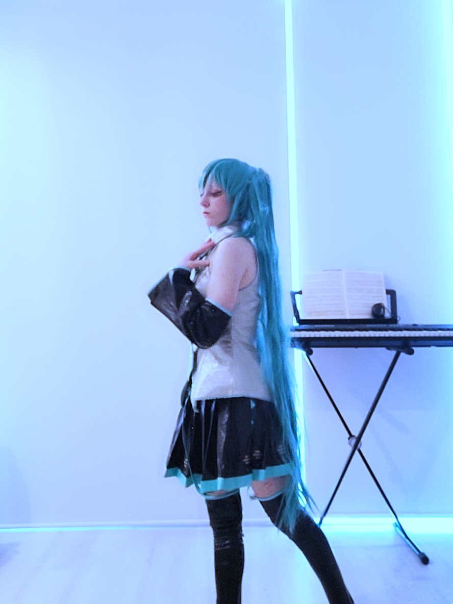 @૮꒰ྀི lessie ꒱ྀིა