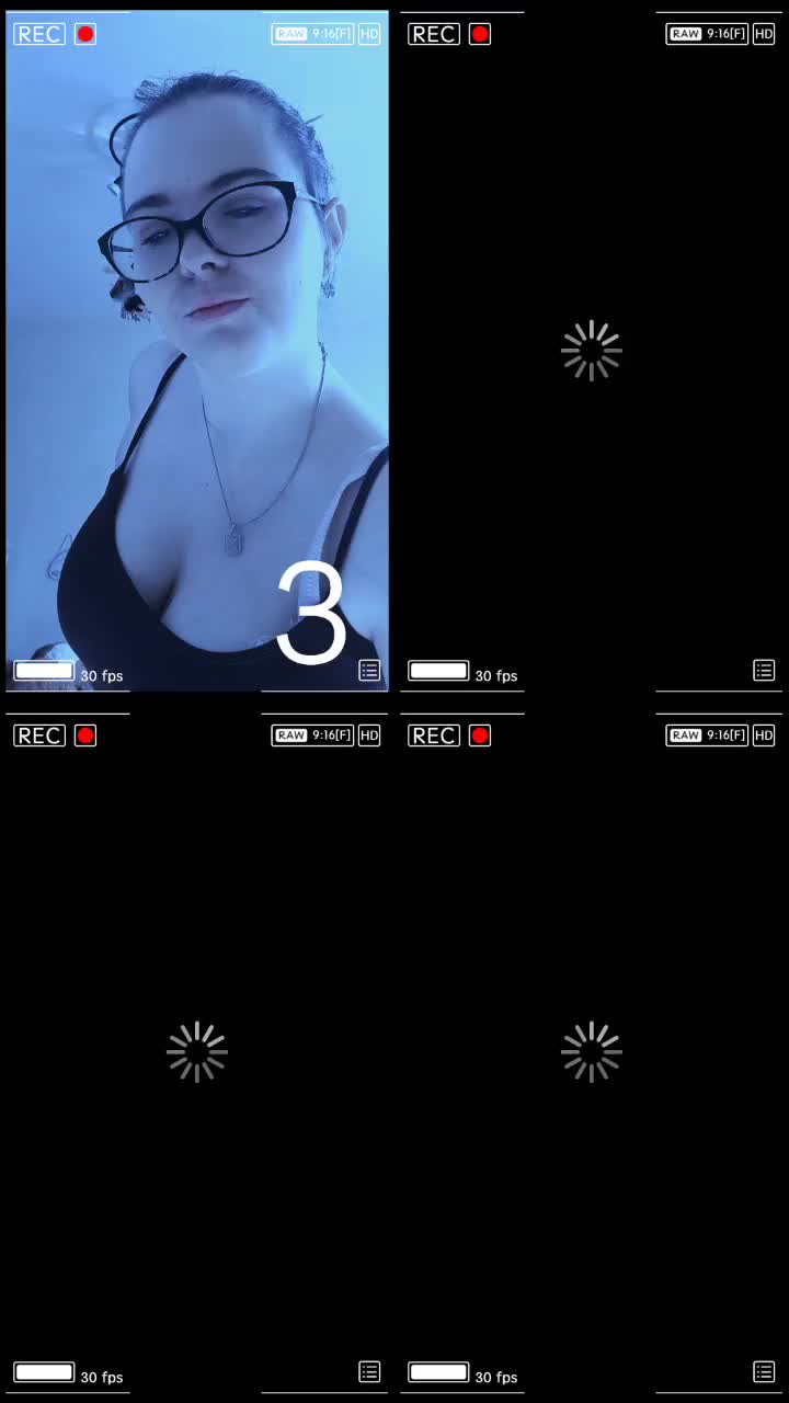 @Ellienka