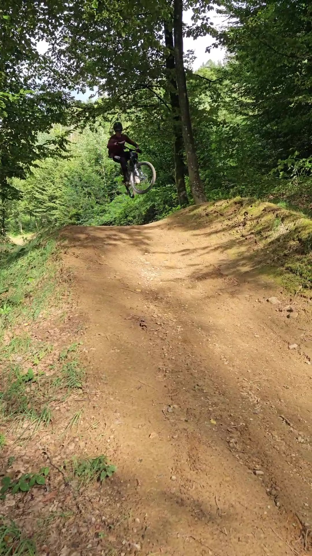 @Trail.T